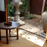 B&B Hachi